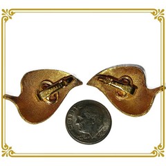 Mid Century Gold Tone Textured Leaf Vintage Clip on Earrings by Puccini Original