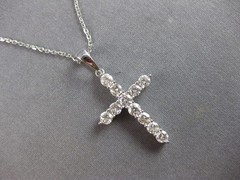 ESTATE 1.03CT DIAMOND 14KT WHITE GOLD 3D CLASSIC ROUND CROSS FLOATING PENDANT