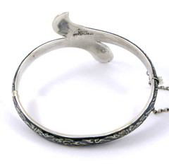 Vintage Siam Sterling Silver 925 Niello Goddess Hinged Bangle Bracelet