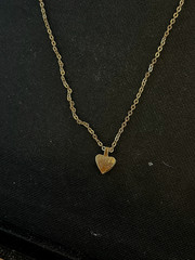 vintage Avon faux pearl Heart Pendant necklace, gold tone (17 inch)