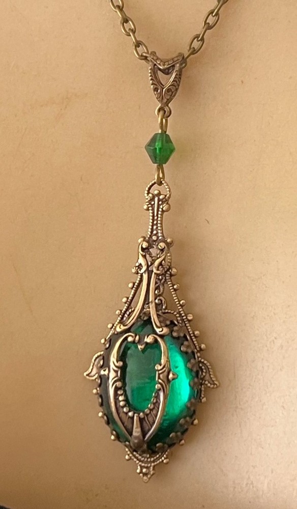 Vintage Necklace Art Nouveau Filigree Lavalier Pendant Antique Green Czech Glass