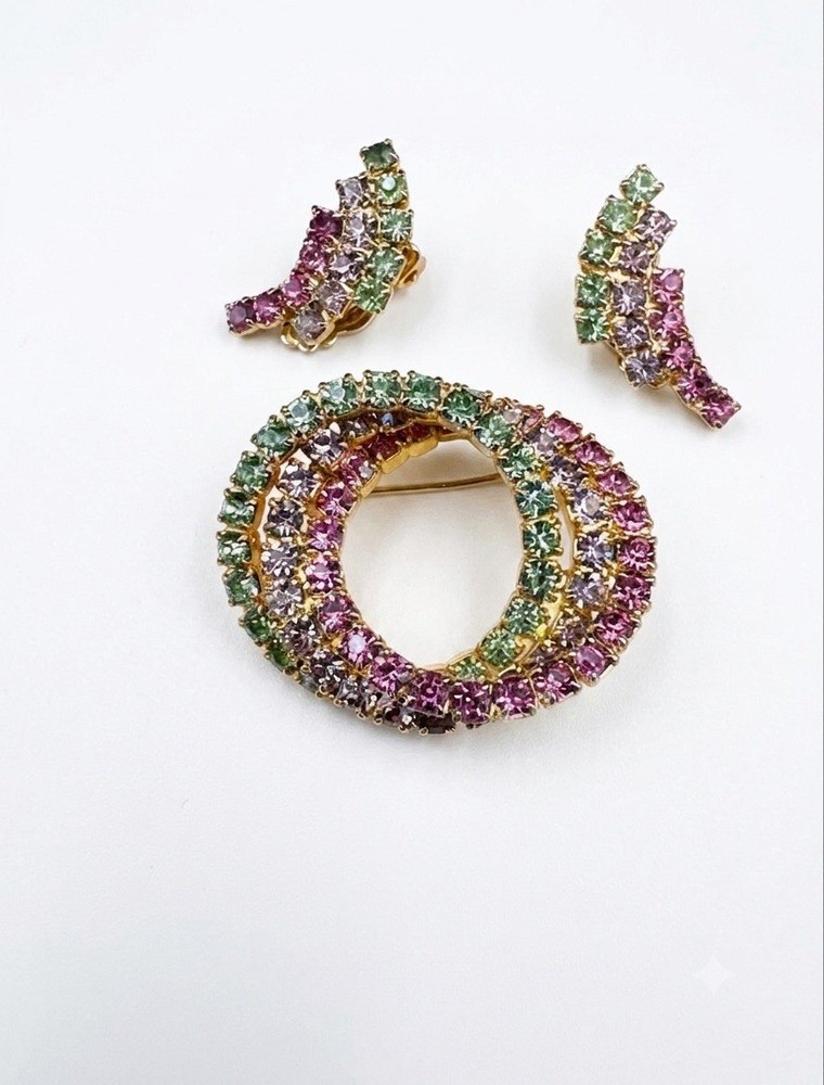 VTG Gold-Tone OMBRÉ Rhinestone Swirl Brooch and Clip-On Earrings Set.
