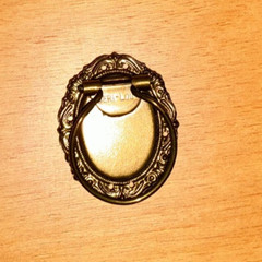 Vintage Jeri Lou antique brass color Scarf Ring Clip polished faux stone center