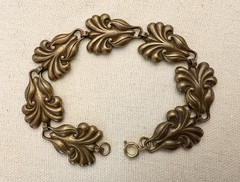 Vintage Art Nouveau revival 1950s-1960s Floral Leaf Motif Link Bracelet- Estate