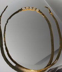 Vintage Herringbone Necklace With 5 Clear Stones Fold Over Clasp 18”