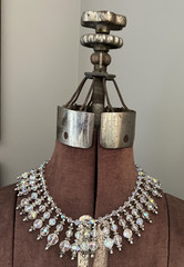 VINTAGE 1960’s AURORA BOREALIS CRYSTAL BIB COLLAR NECKLACE MCM STATEMENT PIECE