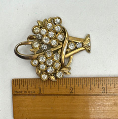 STUNNING VINTAGE BROOCH FLOWER BERRIES BASKET GIARDINETTI LITTLE GARDEN JEWELRY