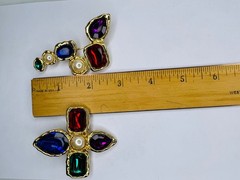 2 Vintage Gold Tone Colorful Larg Brooch Pin Red Purple Blue Green Pearl ERA1979