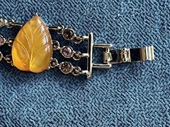 Vintage Opalescent Leaf Bracelet Gold Tone Rhinestone Amber Glass Art Nouveau