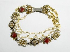 Vintage Unbranded Goldtone Faux Pearl and Carnelian Costume Bracelet