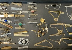 VINTAGE 87 PC MEN’S JEWELRY LOT CUFFLINKS TIE BARS CHAINS, TACS & SETS FREE SHIP