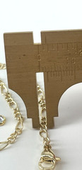 VTG Yellow Gold Plated 2mm Figaro Bracelet/Anklet Crystel charm