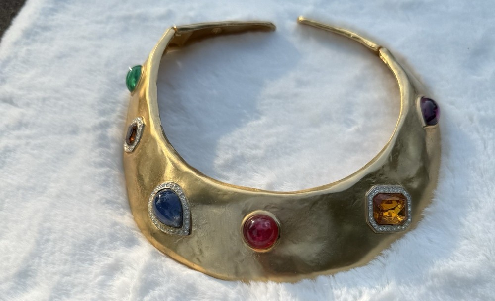 RARE VTG LES BERNARD Gold Tone Faux Gemstone Rhinestones RUNWAY Collar Necklace