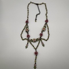 AVON Victorian Revival Swag Necklace Floral Romantic Goth 2001 15” W/ 3”extender