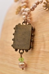 Vintage Charm Necklace Romantic Pendant Floral Pearl Beaded Antiqued 1990s BinBM