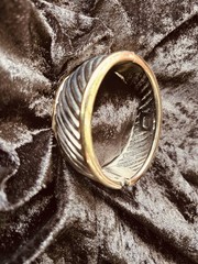 Silver Gold Women’s Grooved Hinged Clamp Bangle Bracelet 7in Elegant Vintage