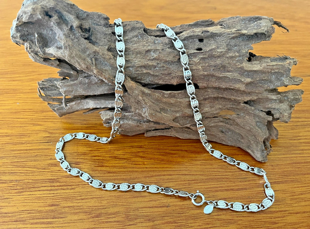 VINTAGE 29″AVON SILVERTONE MARINER LINK NECKLACE