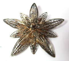 ANTIQUE WOMENS LARGE 800 SILVER FLOWER FILIGREE PIN BROOCH 60MM 9 grams