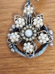 Women’s Vintage Clamp/Clip On Earrings Filigree Floral Faux Pearl Clusters