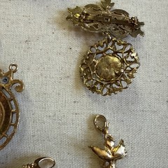 Vintage Style Jewelry Lot Gold Tone Brooch Earrings Charms Watch Mixed