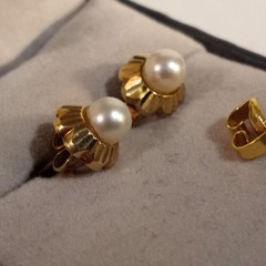 Pair of Vintage 14 Karat Gold Pearl Studded Post Earrings Germany (extra back)