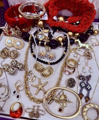Vintage Estate Costume Jewelry Lot ! TRIFARI , MONET and more!