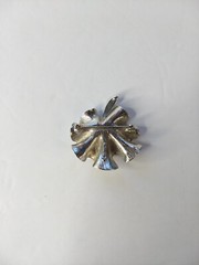 Sarah Coventry Silver Tone Rolling Leaf Pin Brooch Vintage Glam Nature