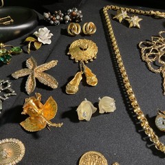 Vintage Rhinestone Jewelry Lot (High End Pieces) See Description