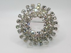 VINTAGE LARGE DOMED ROUND RHINESTONE SUNBURST BROOCH PRONG SET CLEAR CRYSTAL