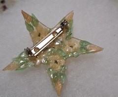 Vtg Star Shape Brooch Floral Motif Cream Green Seashells Rhinestone 1950s-1970s