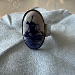 VINTAGE HOLLAND WINDMILL BLUE DELFT RING SIZE Fits All