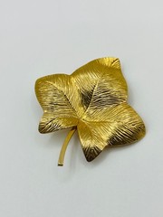 Vintage Gold Tone Ivy Leaf Brooch ~ Mid-Century