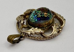 Vintage Gold Tone Oval Watermelon Rivoli Pendant Unmarked