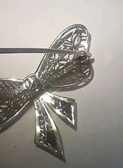 Vintage 10 Kt White Gold Belais Sapphire Bow Pin