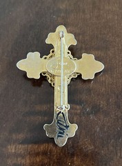 Cross Brooch Jane Davis Signed 1998 AOL Angels of Love Gold Tone w/Rhinestone’s