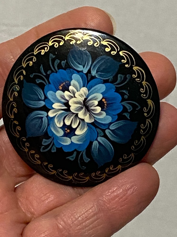 Vintage Wooden Hand Painted Brooch Pin Russian Lacquer Floral Flower Signed 2″