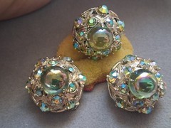 Hollycraft 1950s demi-parure green cab & AB clip on earrings & adjustable ring