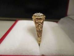 VINTAGE 10K YELLOW/WHITE GOLD DIAMOND FLORAL FILIGREE DOME RING Sz 6.25 – 2.88g