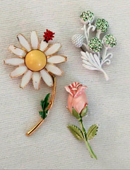 Vintage High End Flower Brooch Earring Jewelry Lot wSets Hollycraft Weiss Emmons