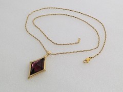 Vintage Gold Tone Simulated Amethyst Purple Glass Stone Pendant Necklace