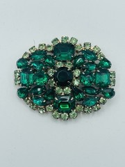 Vintage Unsigned Silver Tone Brooch w/Emerald & Lime Green Prong Set Crystals