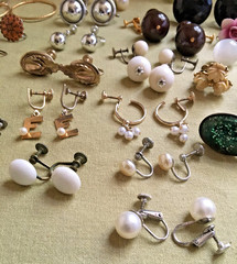 SCREWBACK EARRINGS – LARGE LOT – Vintage – Varied Styles – All Nice – Lot #5