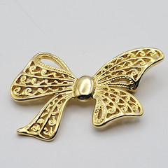 AAI Filigree Bow Jewelry Gold Tone Ribbon Pin Vintage 1990s Brooch Signed