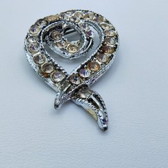 Vintage Rhinestone Ribbon Brooch Silver Tone Contemporary Minimalist