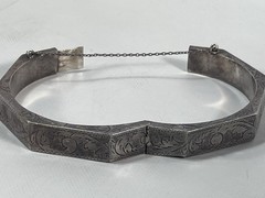 VTG Engraved Leaf Scroll Octagon Shaped Sterling Silver 925 Bangle Bracelet – 7″