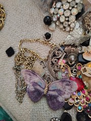 Jewelry Lot E 2.5 Lb. Some new; Some pre-owned & wearable, Most crafts, repair.