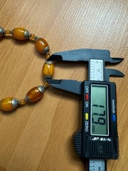 Vintage Style Ethnic Indo/Tibet Tribal Theme Silver Capped Amber Resin Necklace