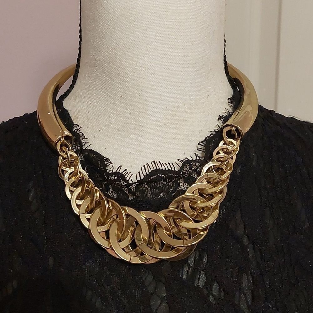 Haute Couture Chunky Chain Gold Tone Collar Statement Necklace