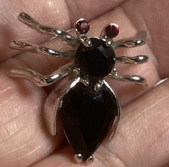 SPIDER BROOCH AWESOME BLACK JET RHINESTONE W/RED RHINESTONE EYES SILVERTONE