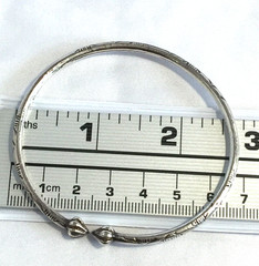 VINTAGE STERLING SILVER BANGLE WEST INDIES ISLAND POD CUFF BRACELET 16g
